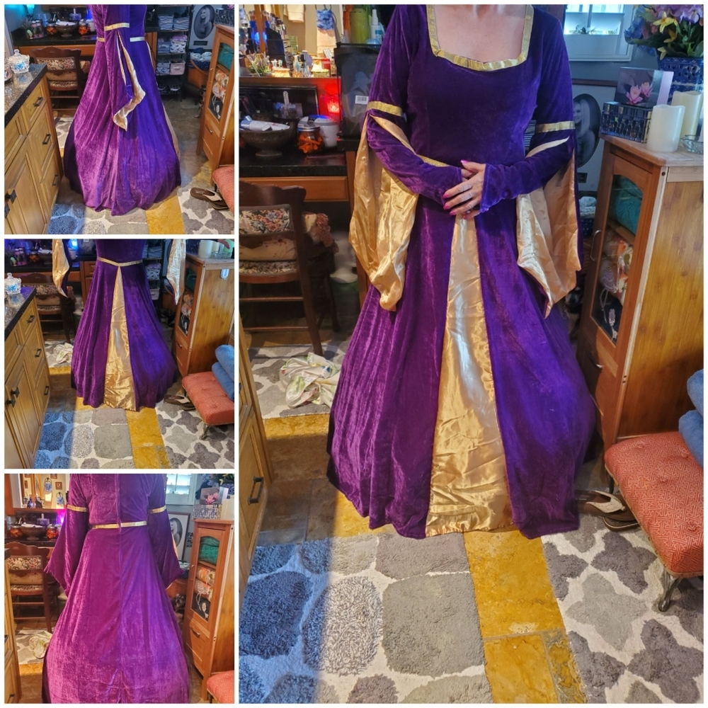 Costume